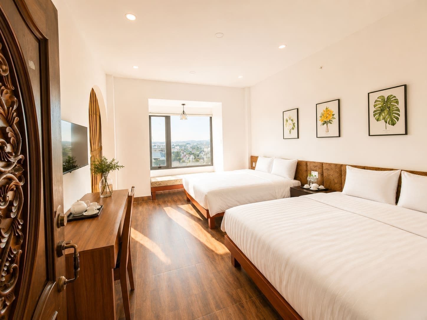 Ngàn Hoa Vạn Hạnh 3